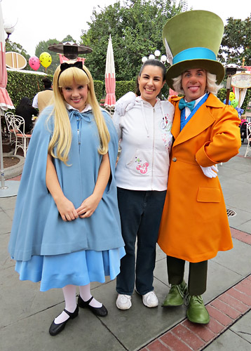 Meeting Alice and Mad Hatter at Disney World