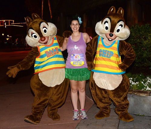 Meeting Chip and Dale at Disney World during rundisney princess 5k