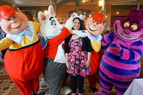 Meeting Chesire Cat, Tweedle Dee, Tweedle Dum, and White Rabbit at Disneyland Paris