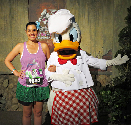 Meeting Donald Duck at Disney World during rundisney Wine and Dine Half Marathon