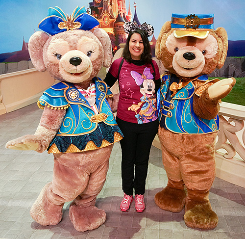 Meeting ShellieMay and Duffy at Disneyland Paris
