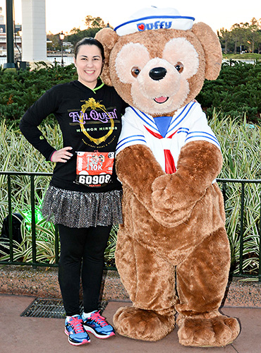 Meeting Duffy at rundisney WDW 10k at Disney World