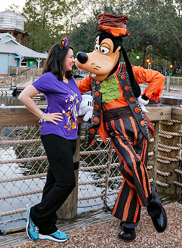 Meeting Goofy at Disney World