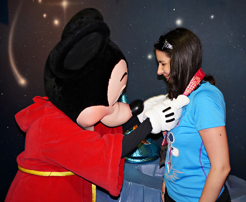 Meeting Mickey Mouse at Disneyland