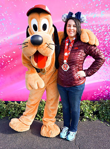 Meeting Pluto at Disney World during rundisney marathon