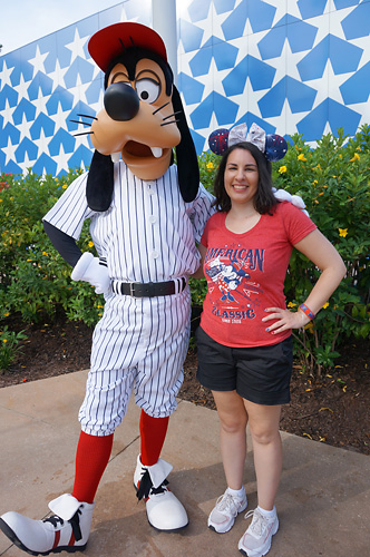 Meeting Goofy on July 4th at Disney World