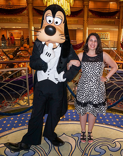 Meeting Goofy on Disney Cruise Line Fantasy