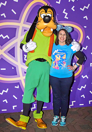 Meeting Goofy at Disneyland