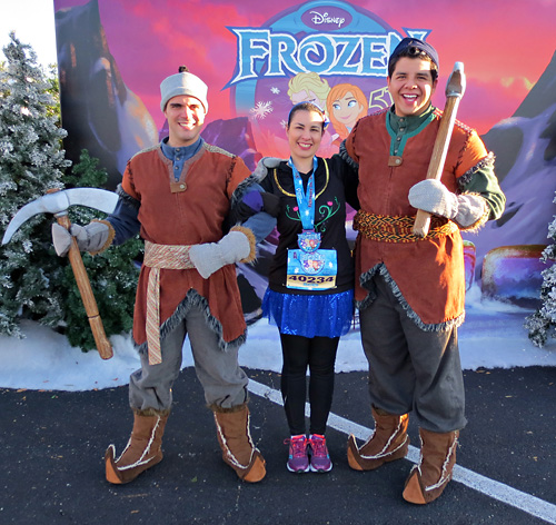 Meeting Ice Harvesters at rundisney Frozen 5k at Disney World