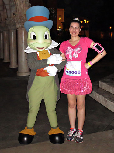 Meeting Jiminy Cricket at Disney World during rundisney princess 10k