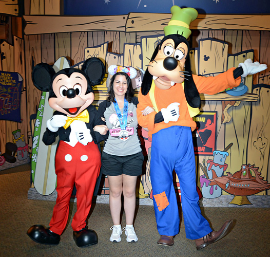 Meeting Mickey Mouse and Goofy at Disney World