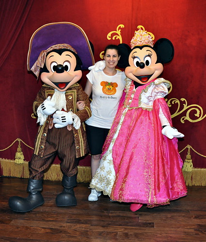 Meeting Mickey Mouse and Minnie Mouse at Disney World during Halloween