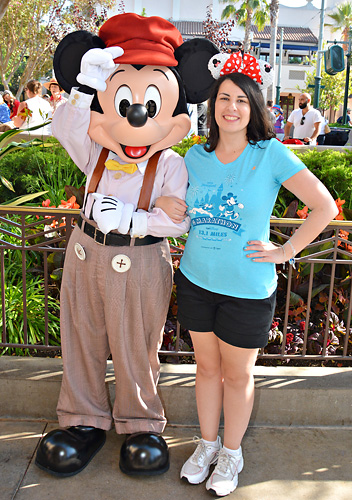 Meeting Mickey Mouse at Disneyland