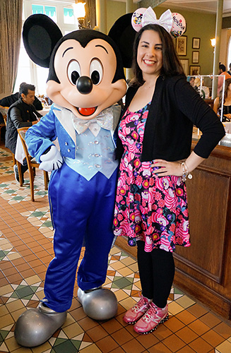 Meeting Mickey Mouse at Disneyland Paris