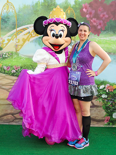 Meeting Minnie Mouse at rundisney princess half marathon 10k at Disney World