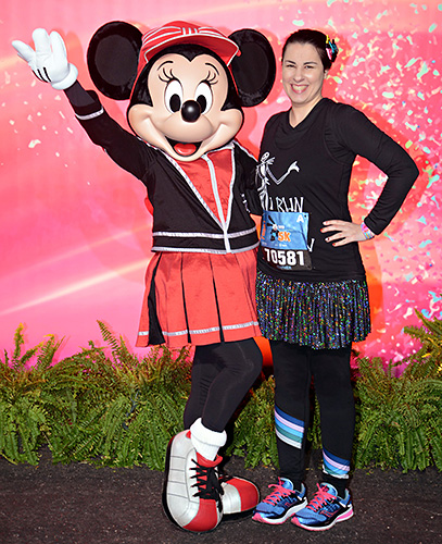 Meeting Minnie Mouse at rundisney WDW 10k at Disney World
