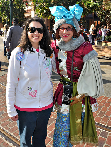 Meeting Phi Phi the Photographer at Disneyland