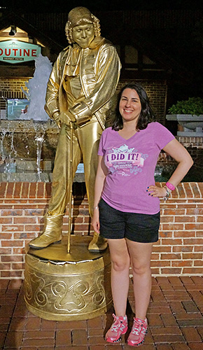 Meeting Living Statue - Gold at Disney World
