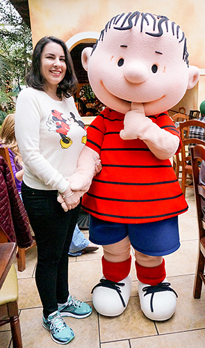 Meeting Linus at Breakfast with Charlie Brown and Friends at Gaylord Palms