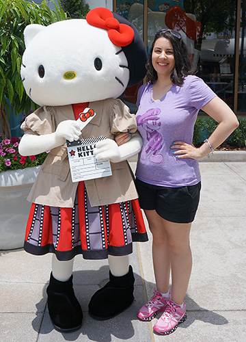 Meeting Hello Kitty at Universal Studios