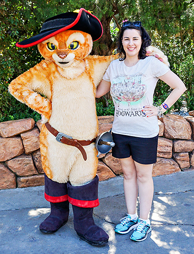 Meeting Puss in Boots at Universal Studios