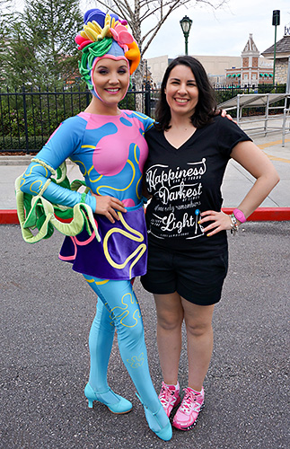 Meeting SpongeBob SquarePants Dancers at Universal Studios