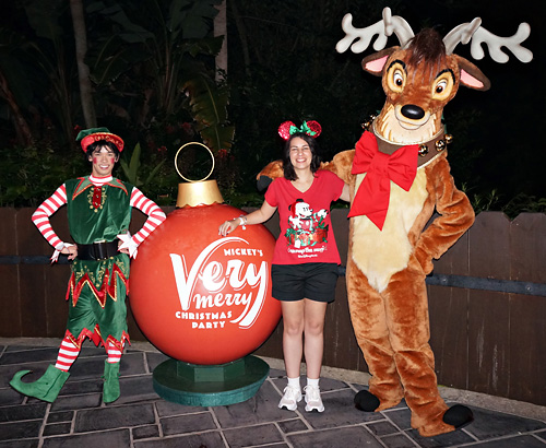 Meeting Dancer Reindeer and Zoom Elf at Disney World