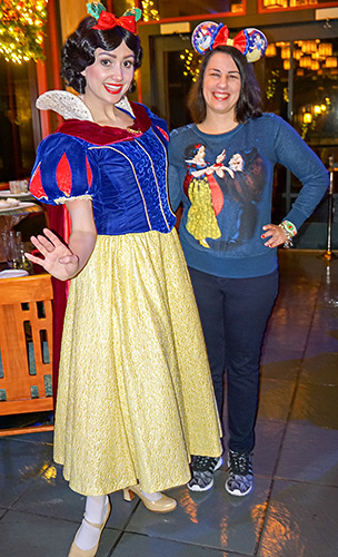 Meeting Snow White at Disney World