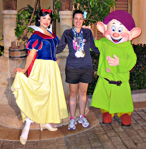 Meeting Snow White and Dopey at Disney World